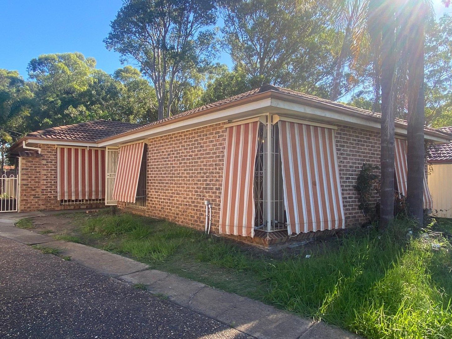 3 bedrooms House in 8 Mckell Close BONNYRIGG NSW, 2177