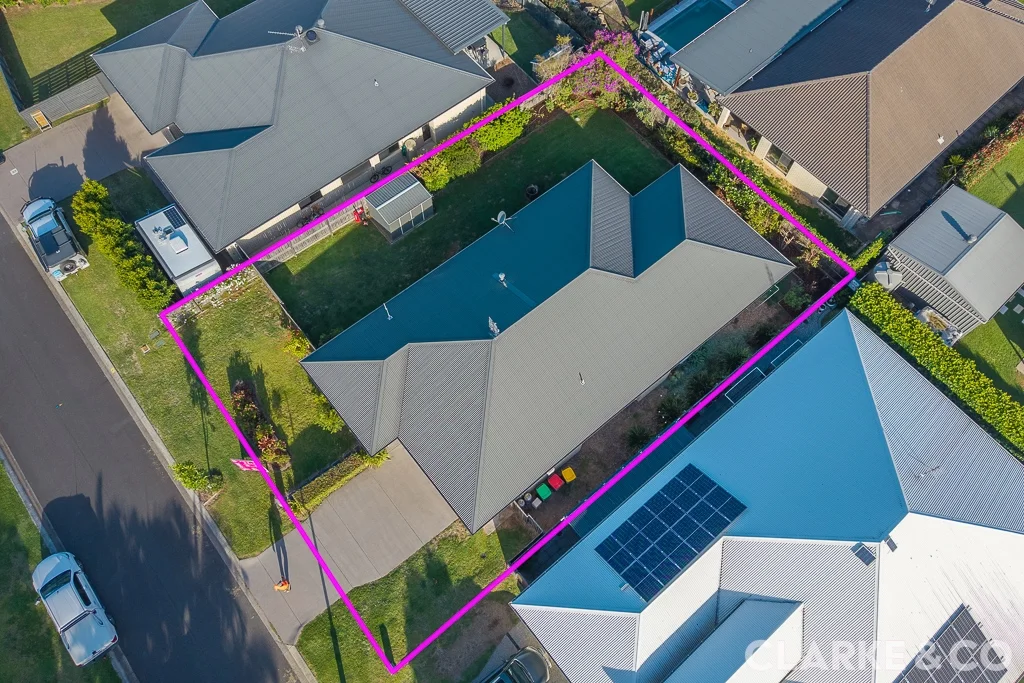 Additional image 22 of 33 Clark Avenue, Glass House Mountains QLD 4518