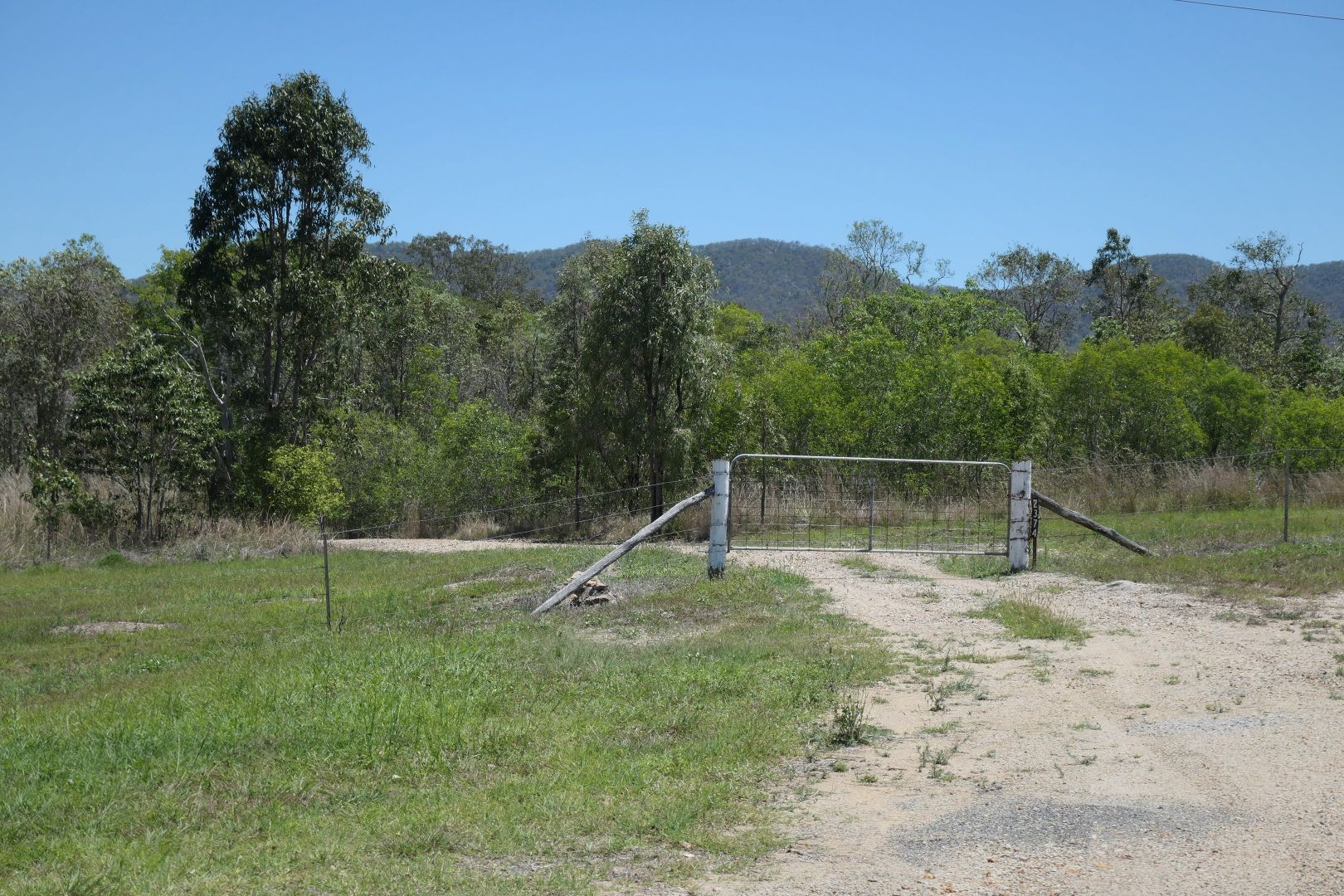 2374 Fingerboard Road, Mount Tom QLD 4677, Image 2