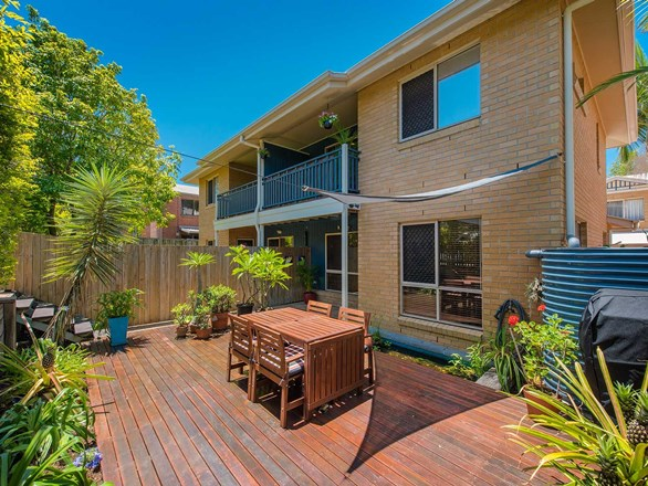 2/62 Leicester Street, Coorparoo QLD 4151