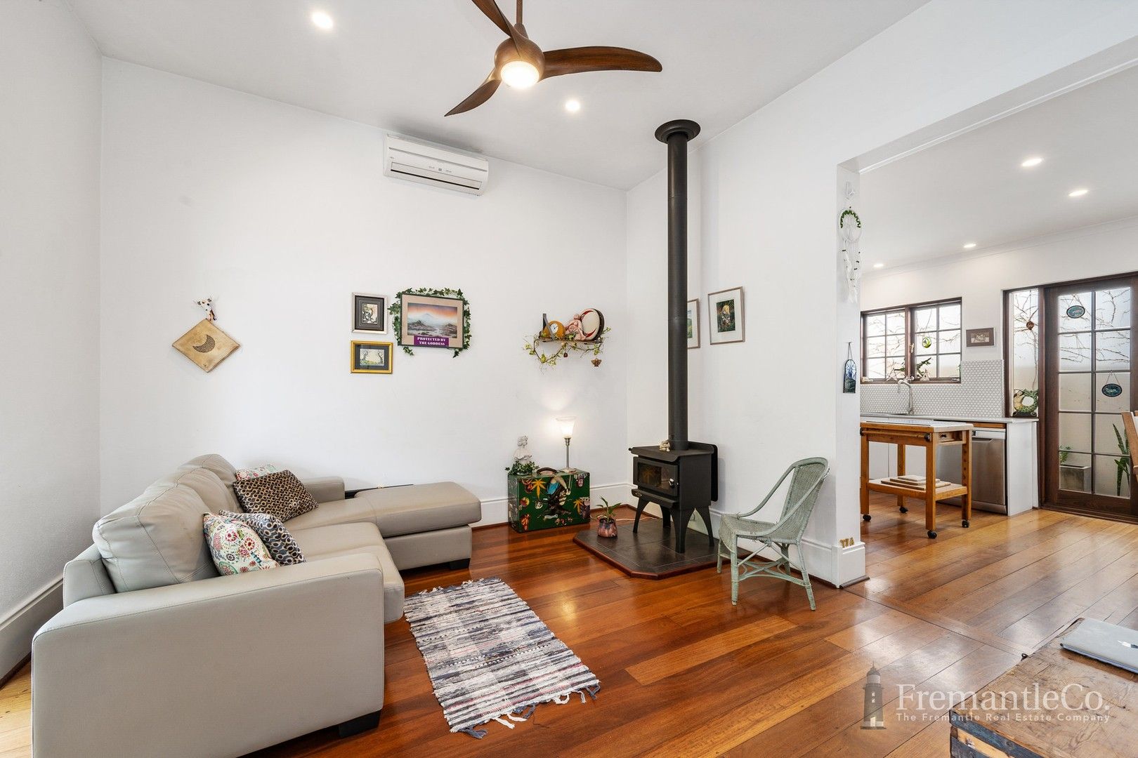 2 bedrooms House in 21 Lefroy Road SOUTH FREMANTLE WA, 6162