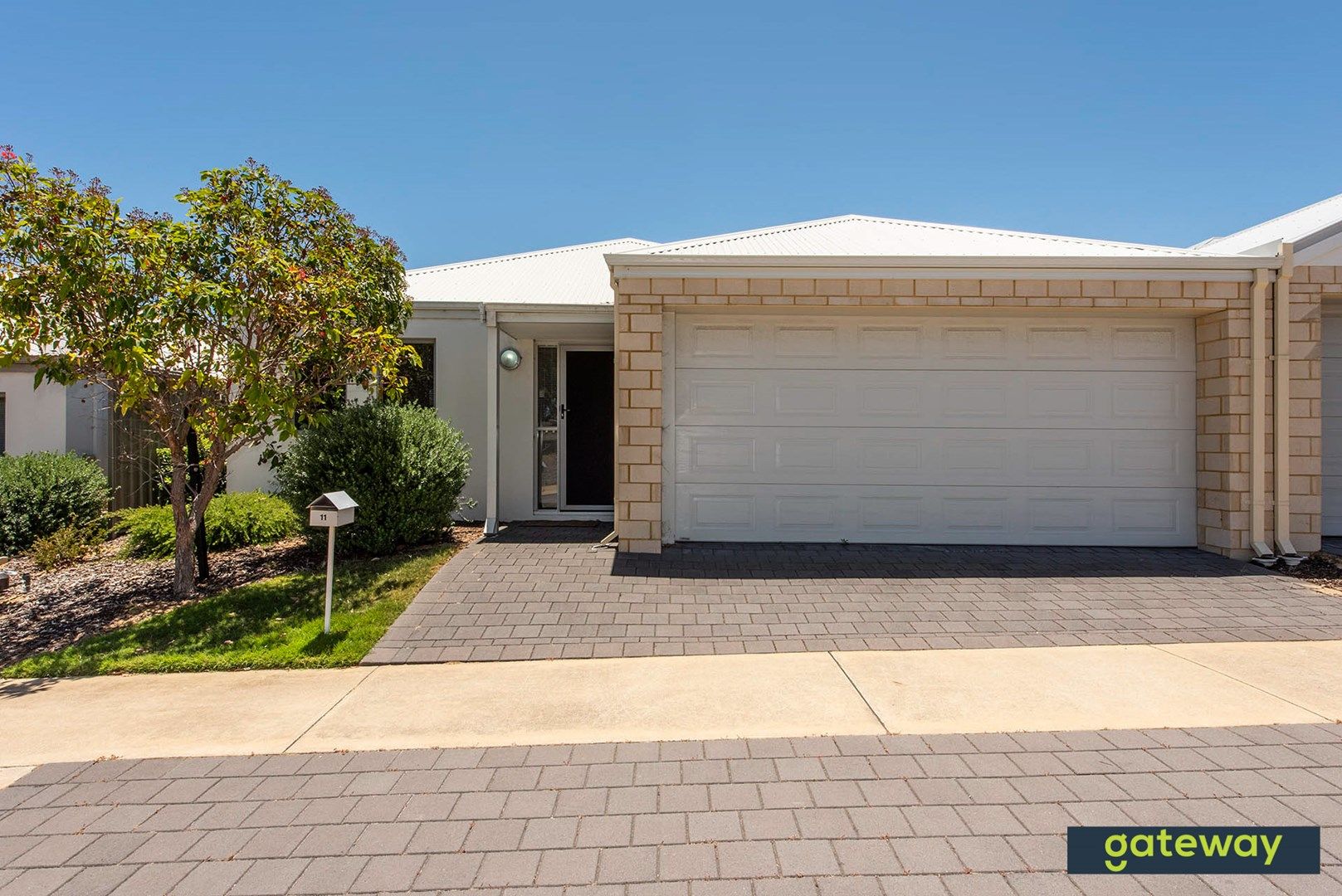 3 bedrooms House in 11 Nannup Street MEDINA WA, 6167