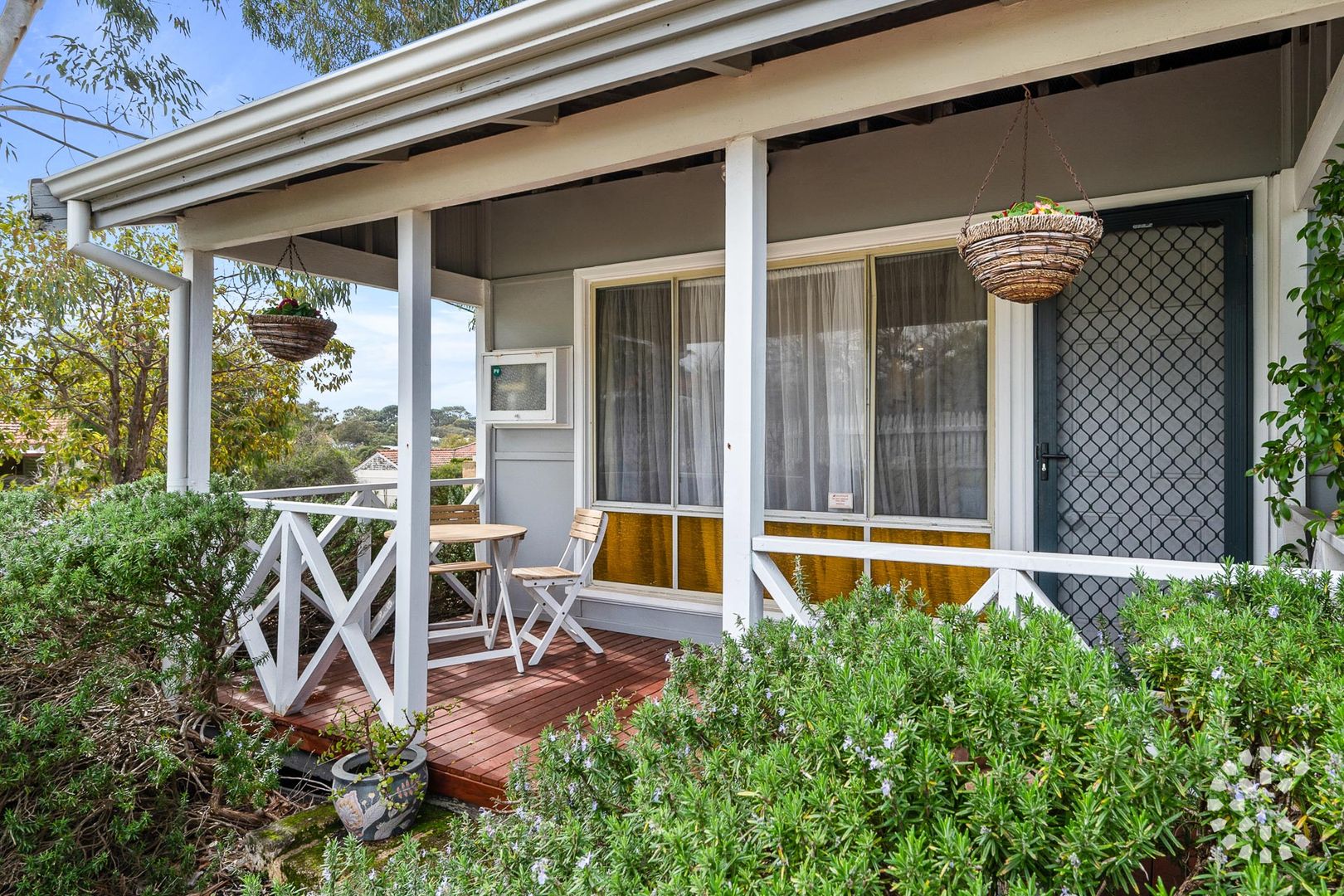 1 Oldham Crescent, Hilton WA 6163, Image 2