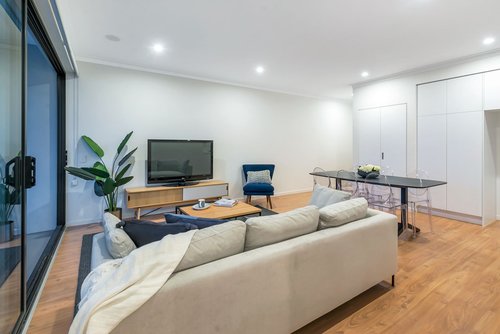 2207/35 Tondara Lane, West End QLD 4101, Image 2