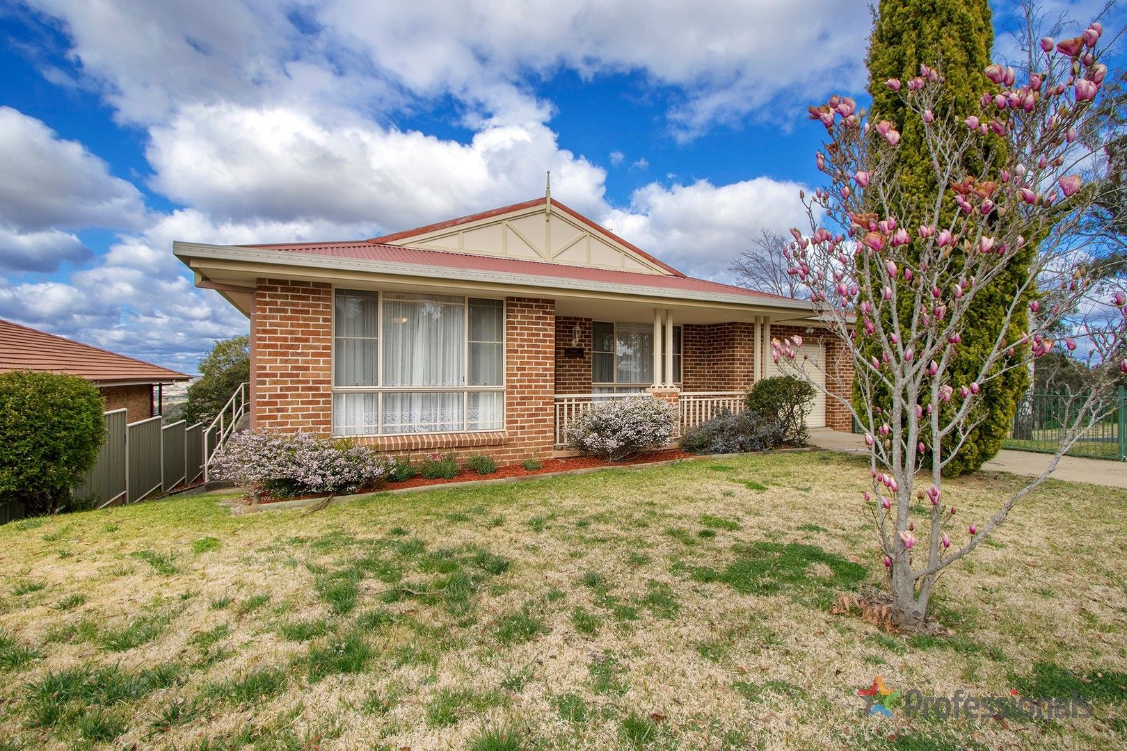 5 Keena Close, Armidale NSW 2350 House For Rent Domain