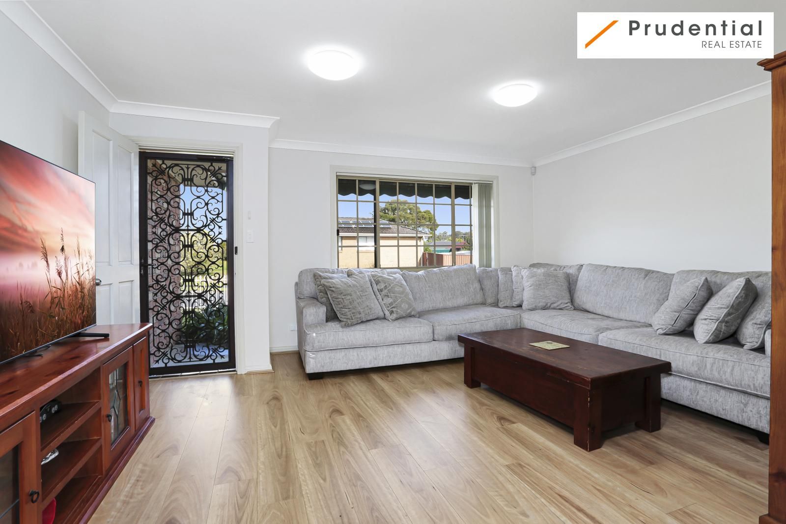 2/3 Regan Street, Rosemeadow NSW 2560, Image 1