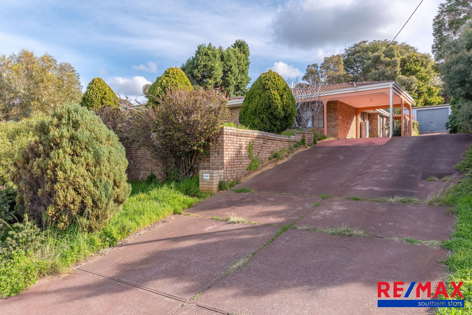 15 Jade Street, Mount Richon WA 6112, Image 1