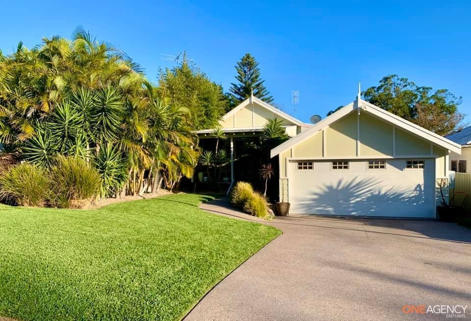 5 bedrooms House in 4 Hunter Road NORDS WHARF NSW, 2281