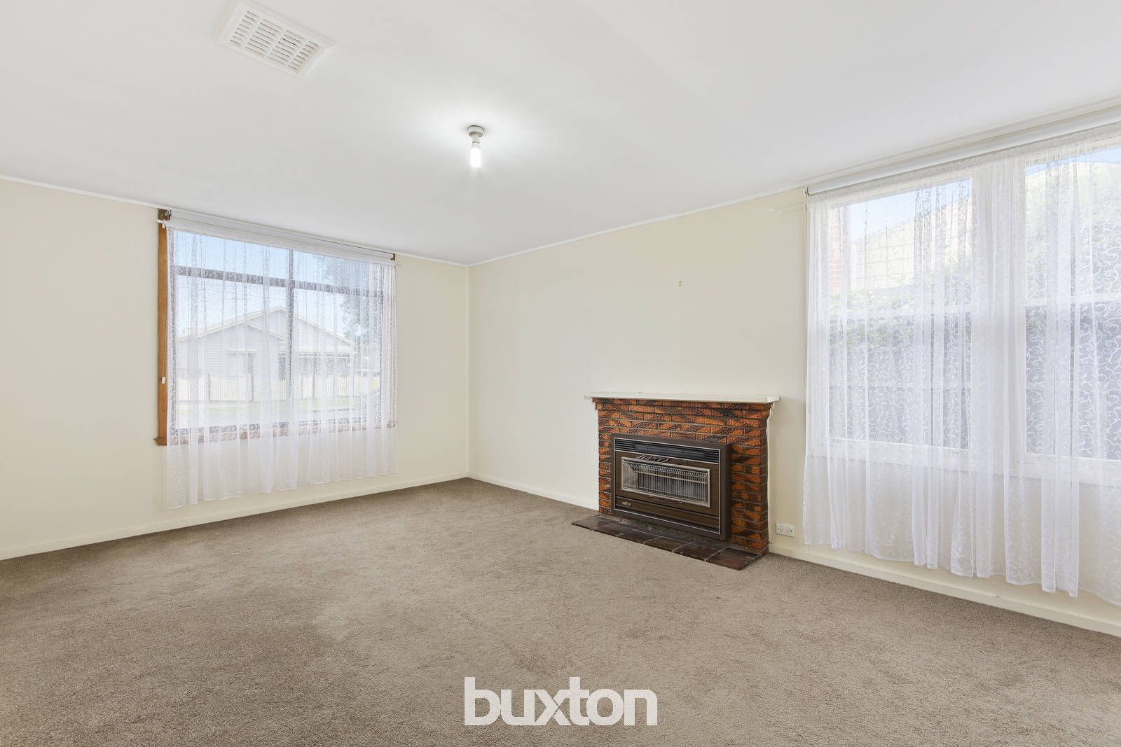 15 Staverly Road, Herne Hill VIC 3218, Image 2