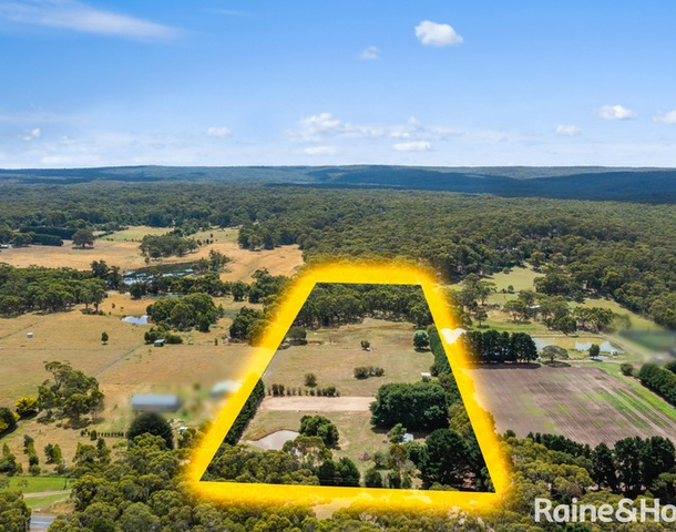 960 Bacchus Marsh Road, Bullengarook VIC 3437