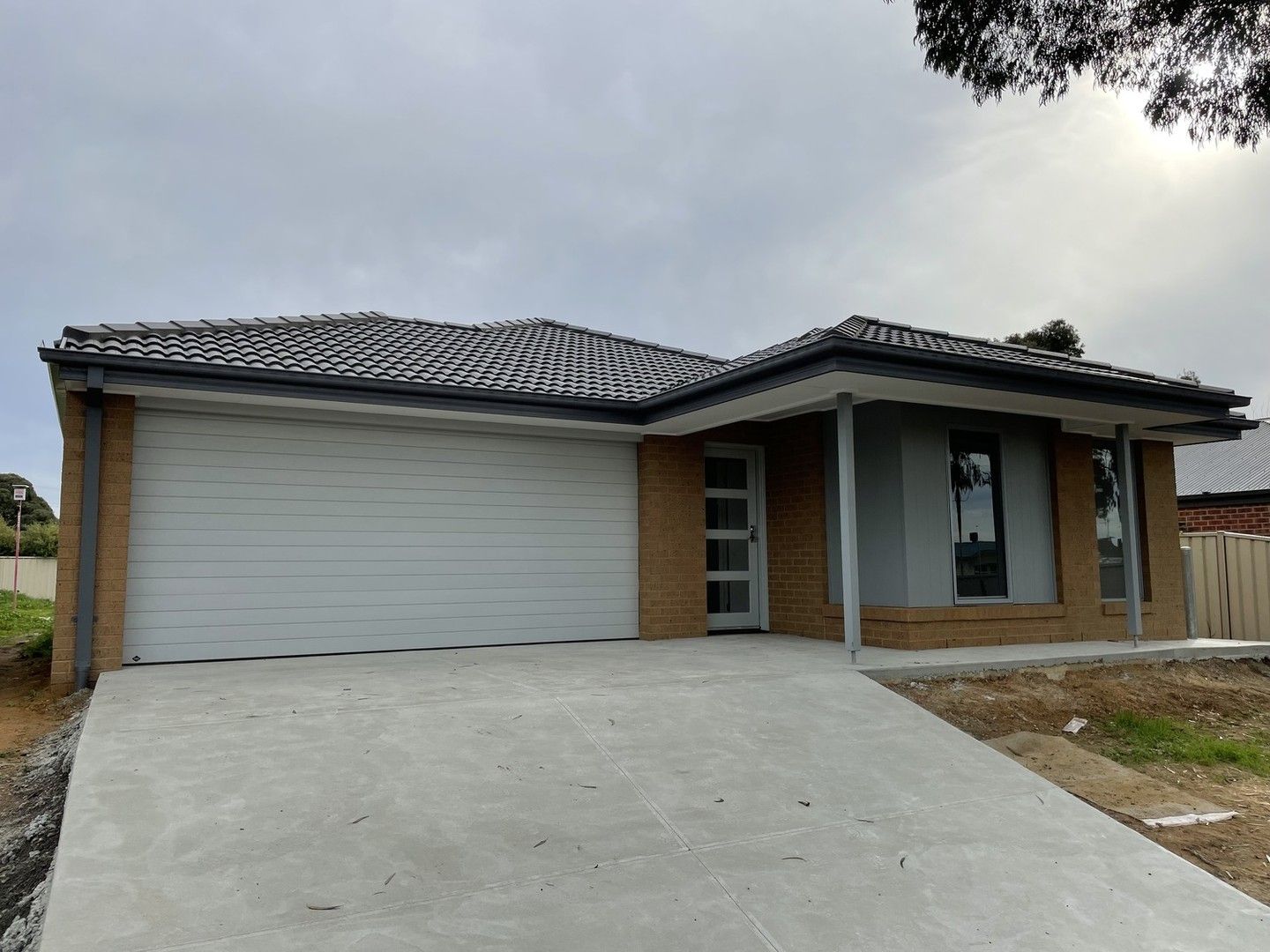 3 bedrooms House in 2/54 Packham Street SHEPPARTON VIC, 3630