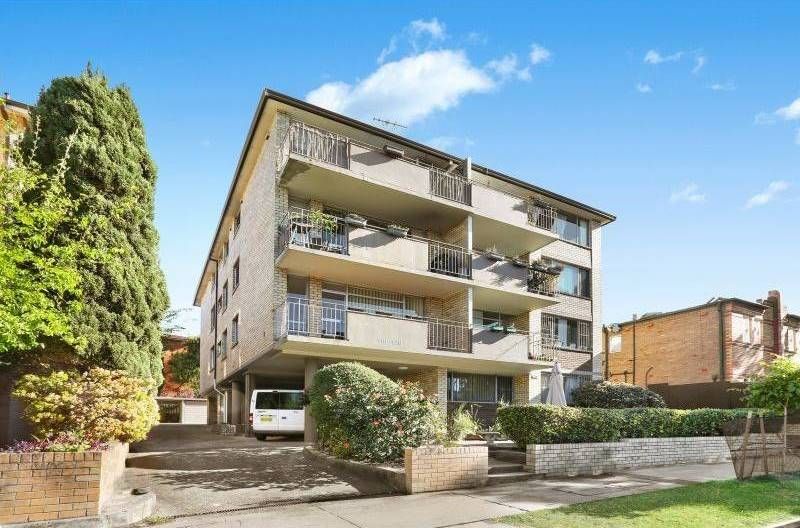 2 bedrooms Apartment / Unit / Flat in 9/118-120 O'brien Street BONDI BEACH NSW, 2026