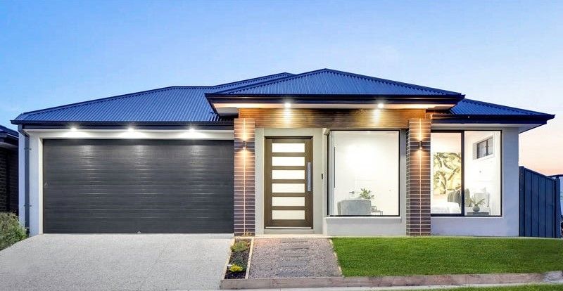 4 bedrooms House in 13 Tarrabool Road TRUGANINA VIC, 3029