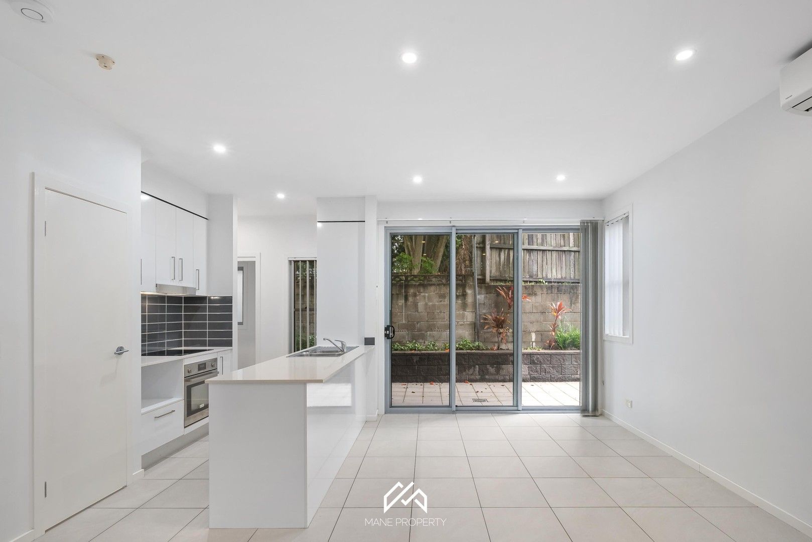 3 bedrooms Townhouse in 4/51 Le Geyt Street WINDSOR QLD, 4030