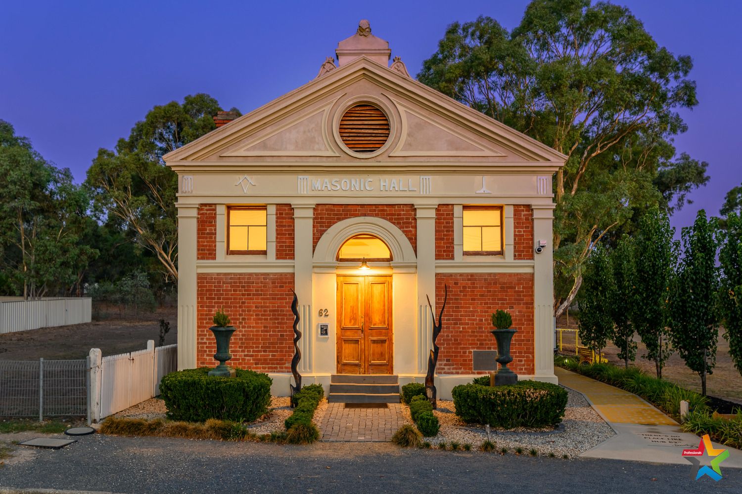 62 Main Street, Chiltern VIC 3683, Image 0