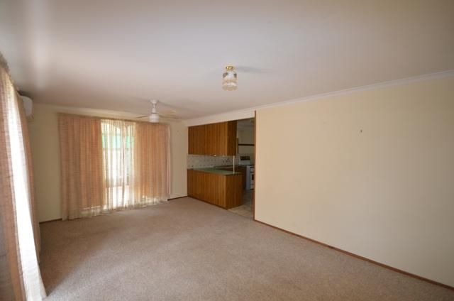 10 Strickland Street, RIVERTON SA 5412, Image 2