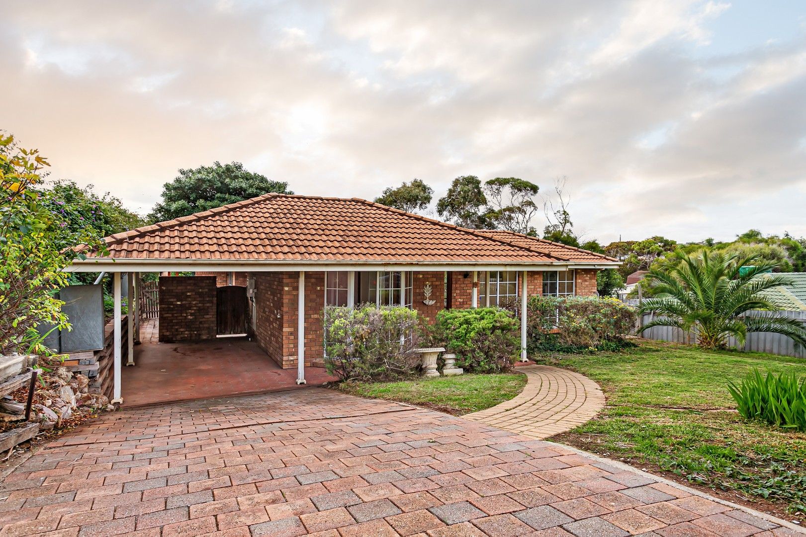 9 Lennard Drive, Moana SA 5169, Image 2