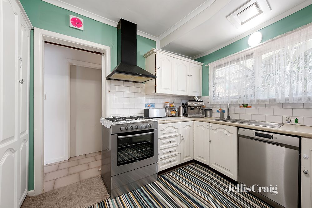 1/56 Henry Street, Eltham VIC 3095 Apartment For Rent 550 Domain