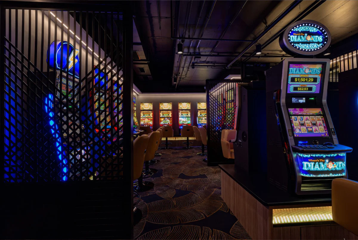 Additional image 12 of 401/2663 Gold Coast Highway, Broadbeach QLD 4218