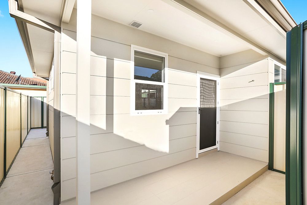 2 bedrooms House in 40A Belmore Road PEAKHURST NSW, 2210