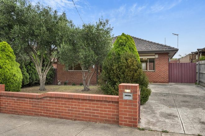 Picture of 737 Gilbert Road, RESERVOIR VIC 3073