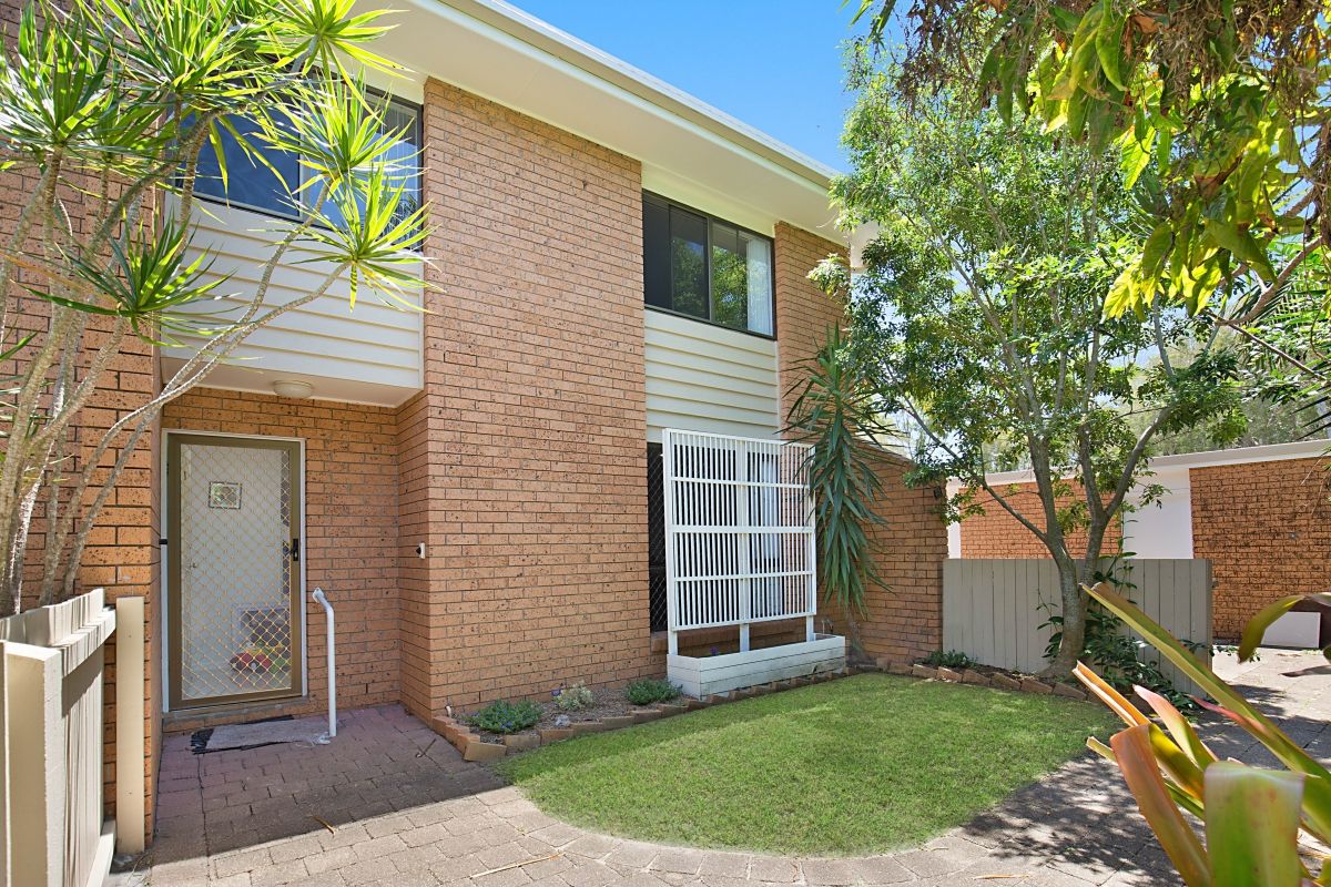 5/9 Honeysuckle Street, Tweed Heads West NSW 2485 Townhouse For Rent