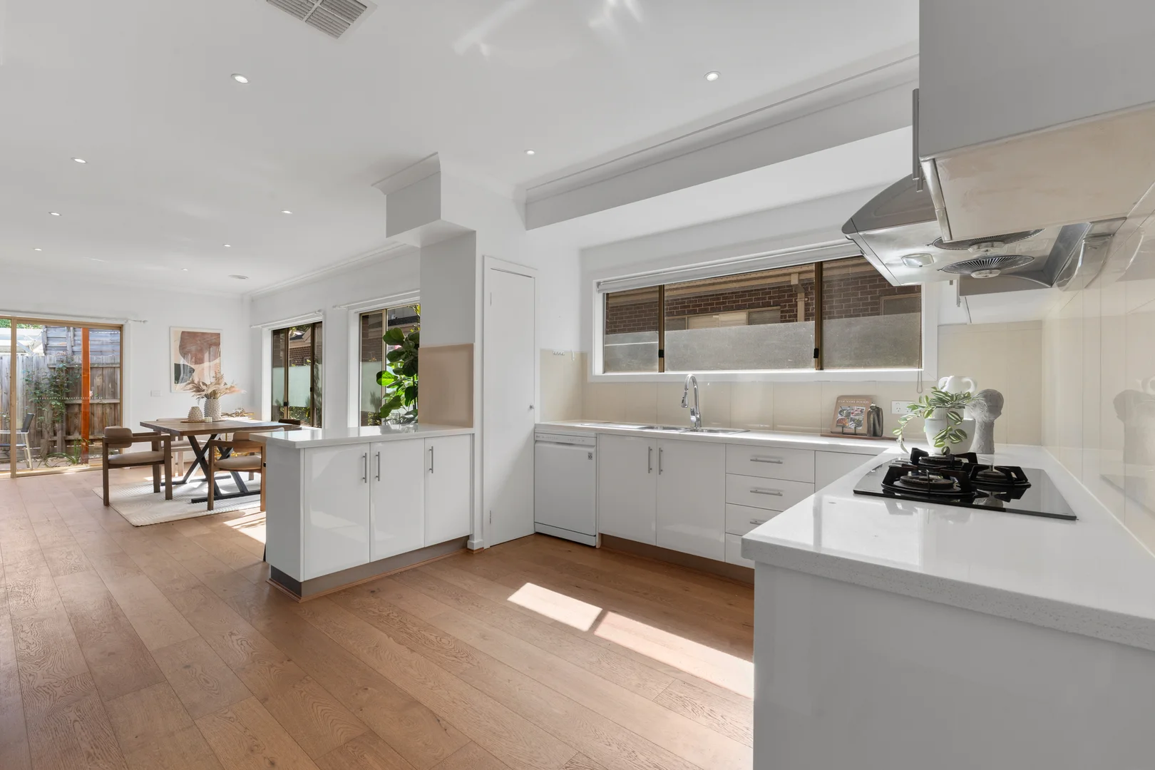 Additional image 6 of 2/4 Downing Street, Blackburn VIC 3130