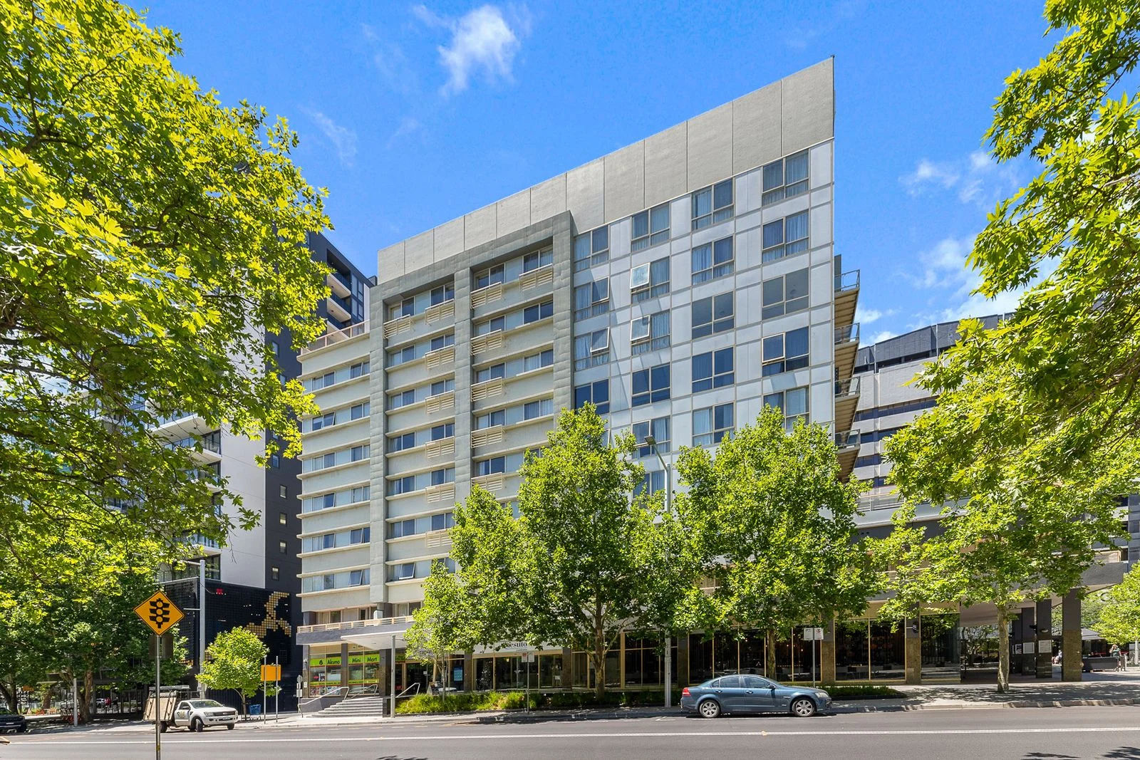 616/2 Akuna Street, City ACT 2601
