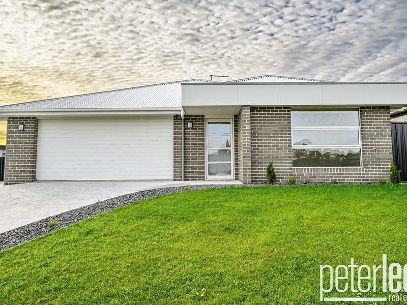 4 bedrooms House in 25 Sundowner Ave LEGANA TAS, 7277