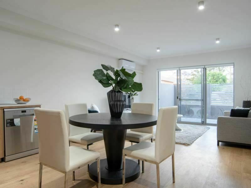 2 bedrooms Apartment / Unit / Flat in 3/30 Firby Street CLOVERDALE WA, 6105