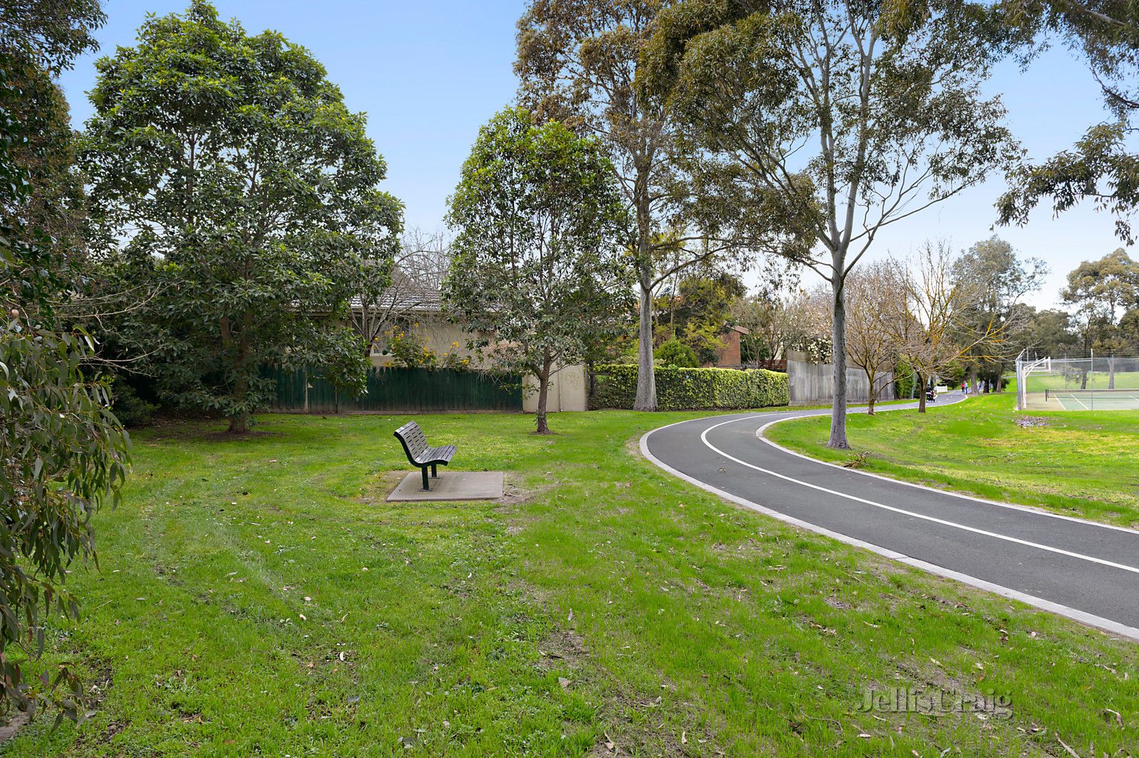 1-3/7 Avenue Athol, Canterbury VIC 3126, Image 2