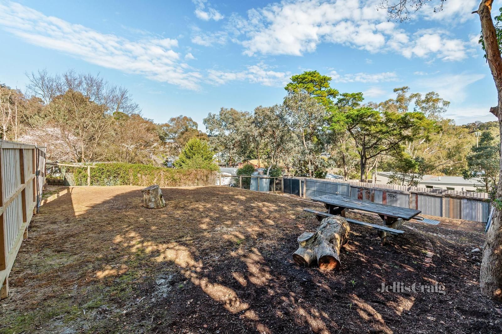 27a Curtain Road, Hurstbridge VIC 3099, Image 2