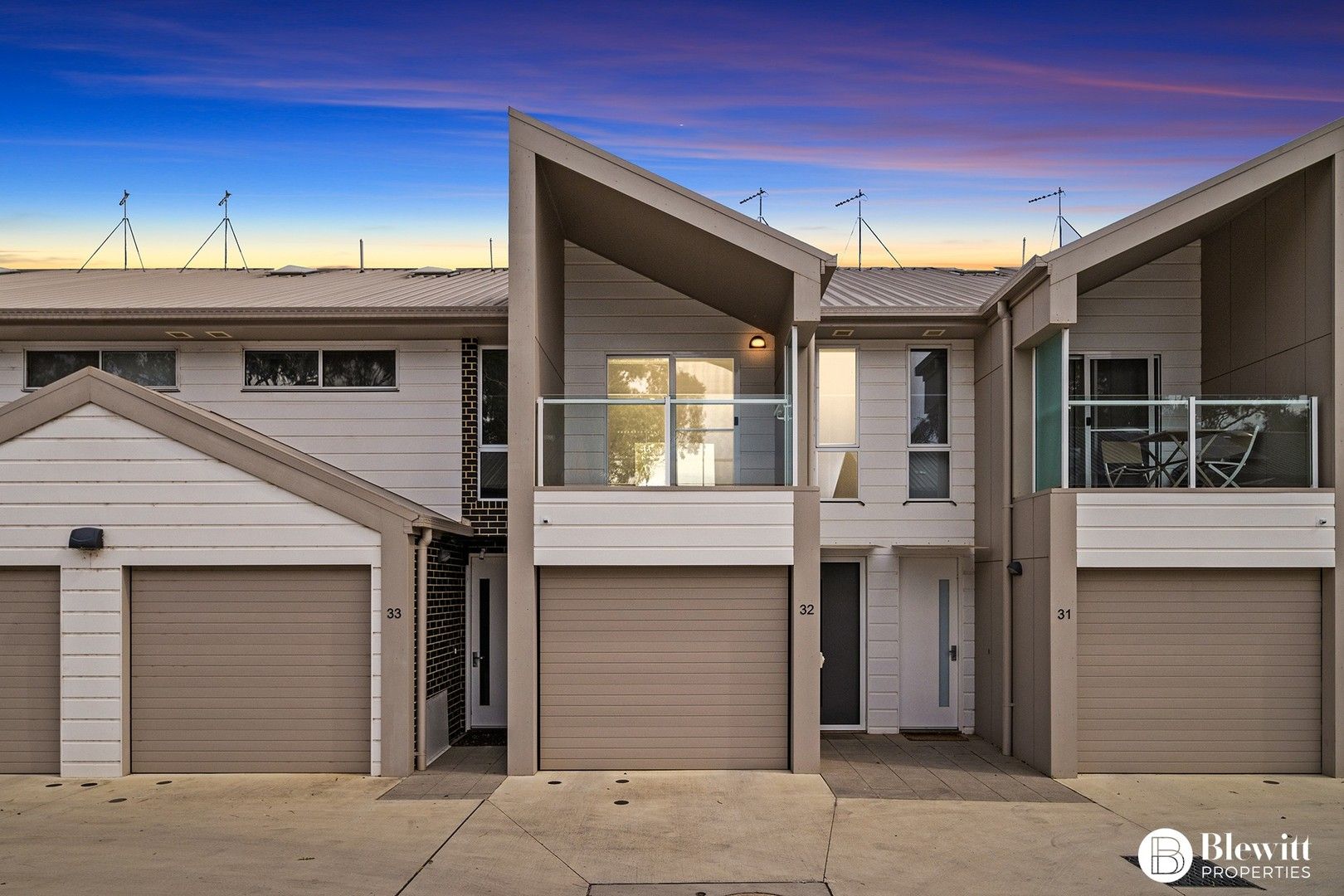 2 bedrooms Townhouse in 32/45 Frencham Street DOWNER ACT, 2602