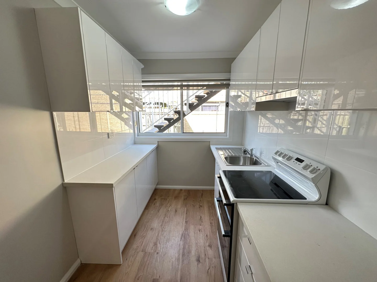 Additional image 4 of 4/5 Leonard Avenue, Surfers Paradise QLD 4217