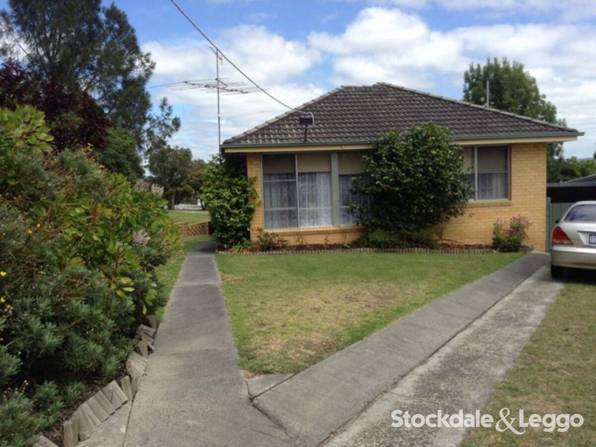 3 bedrooms House in 24 Heesom Crescent CHURCHILL VIC, 3842