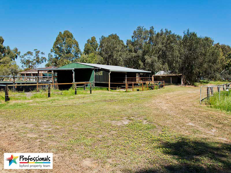 172 Gossage Road, Cardup WA 6122, Image 2