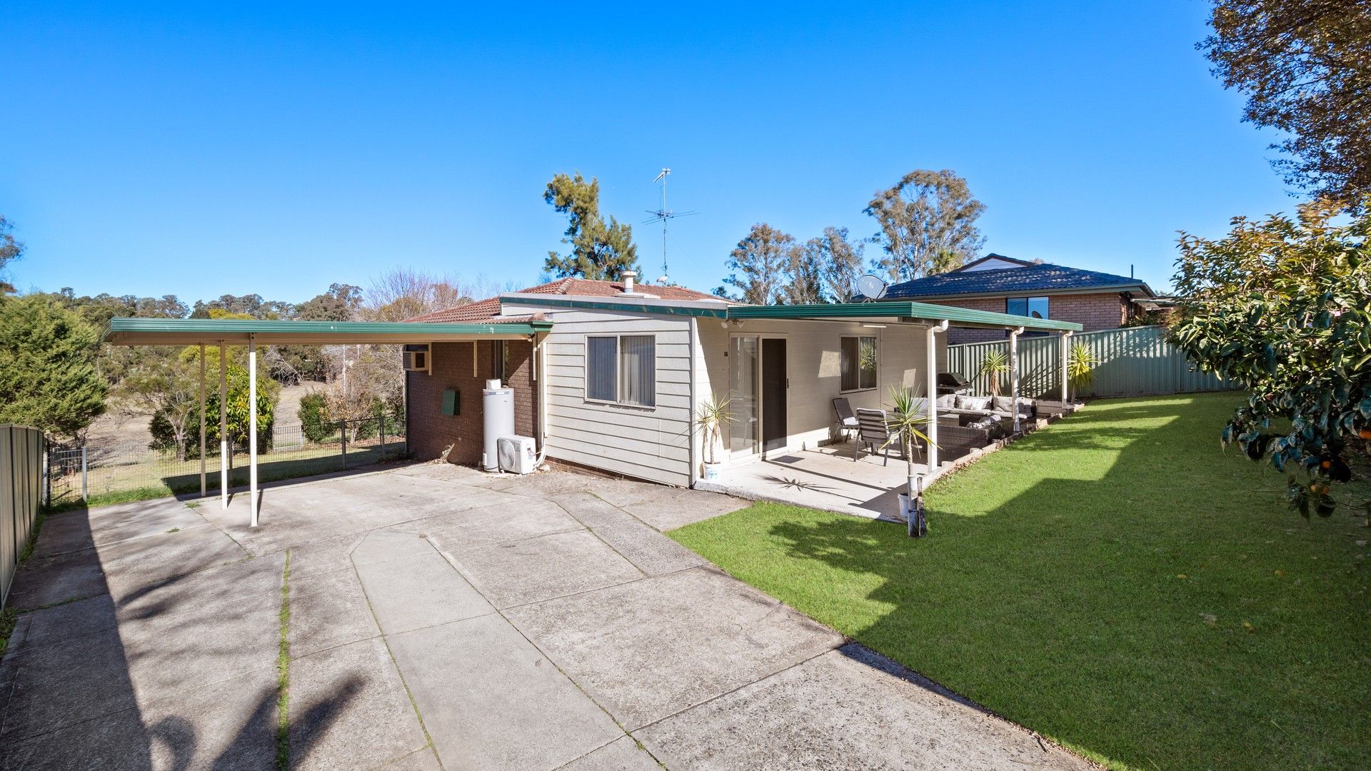 16 Chasselas Avenue, Eschol Park NSW 2558, Image 0