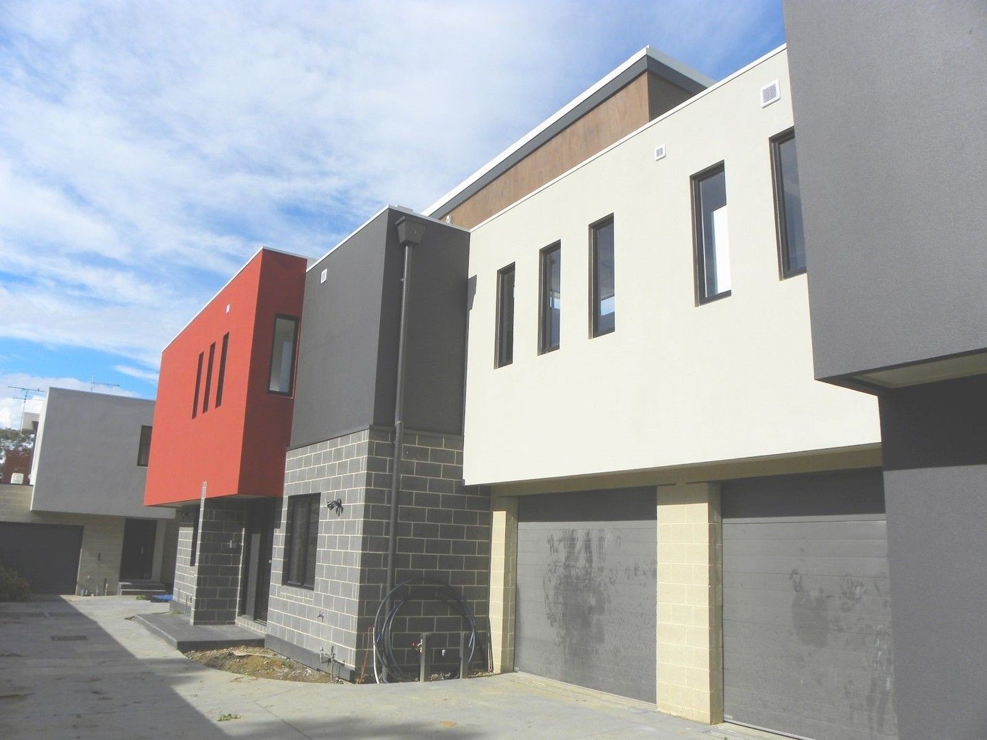 2 bedrooms Apartment / Unit / Flat in 2/90 Thames St BOX HILL NORTH VIC, 3129