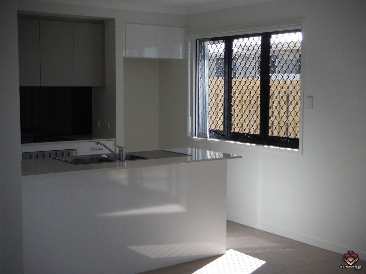3 bedrooms Townhouse in  SPRINGFIELD LAKES QLD, 4300