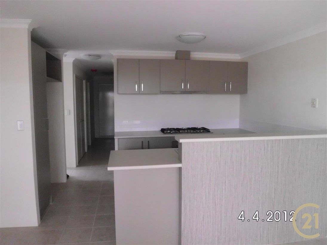 5/25 Dowerin Circuit, Lakelands WA 6180 House For Rent Domain