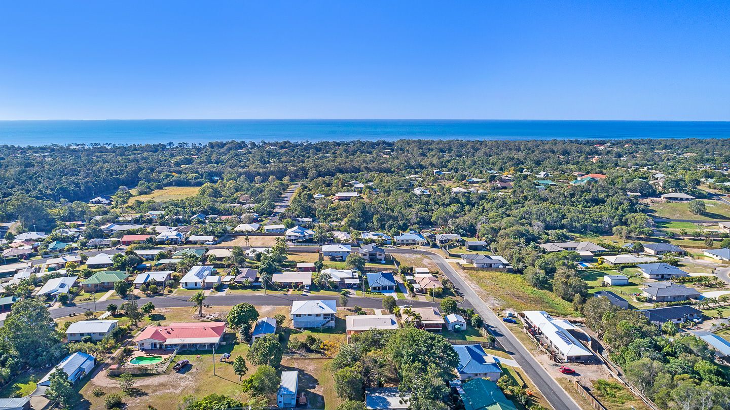 11 Julie Street, Dundowran Beach QLD 4655, Image 2