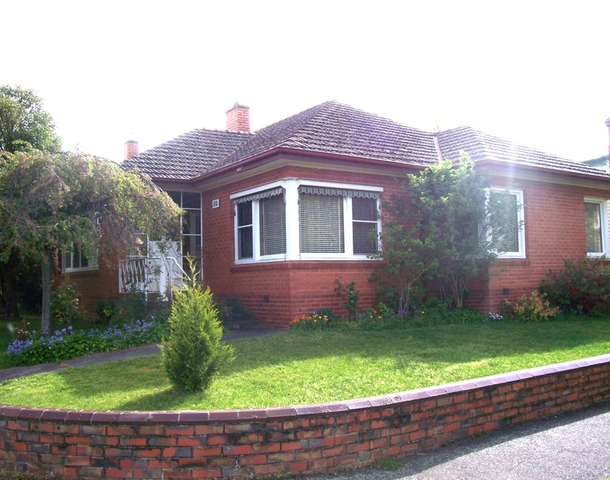 110 Macarthur Street, Soldiers Hill VIC 3350