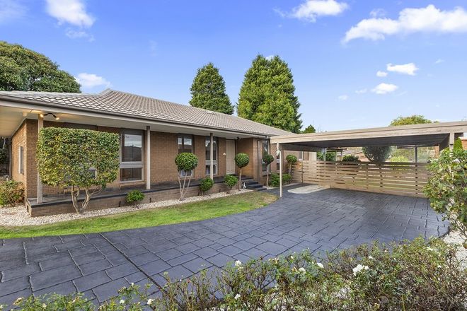 Picture of 30 Greenock Crescent, WANTIRNA VIC 3152
