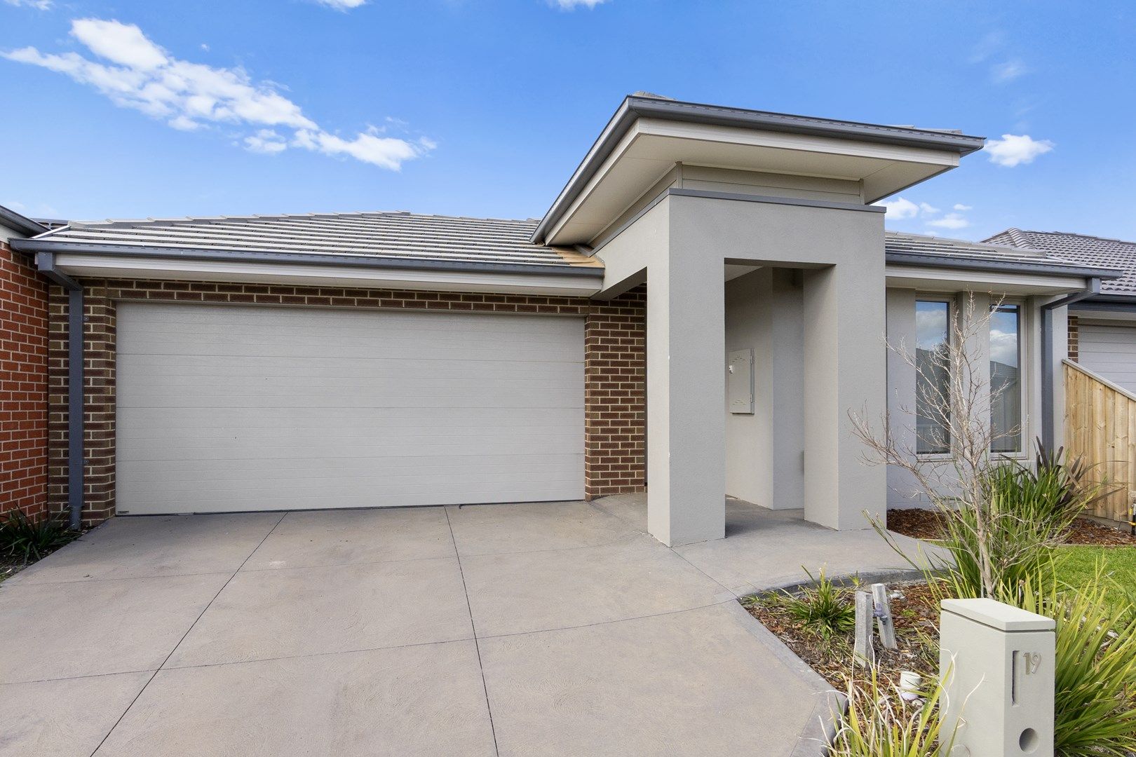 19 Oradala Rise, Werribee VIC 3030, Image 0