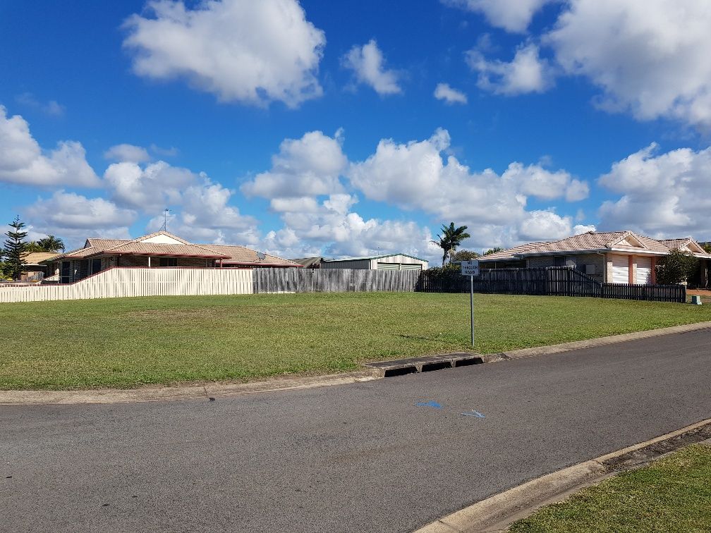 2 King Richard Court, Urangan QLD 4655, Image 1