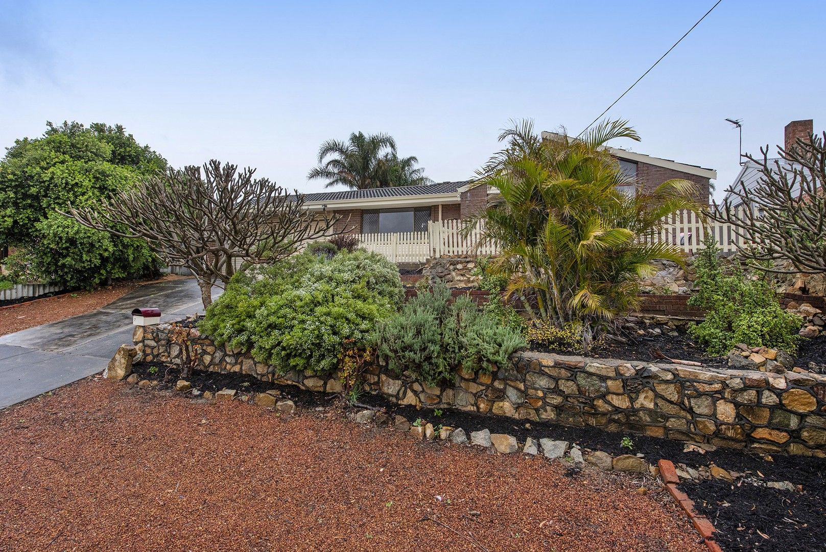 7 Hillside Road, Mount Richon WA 6112, Image 0