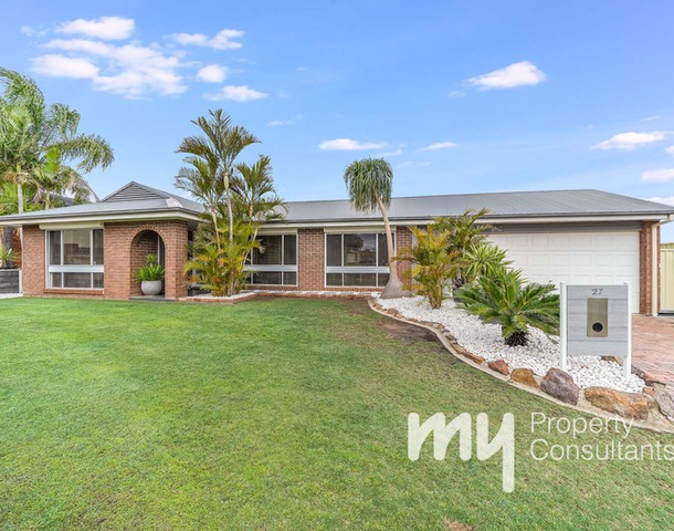 27 Mackenzie Place, Kearns NSW 2558