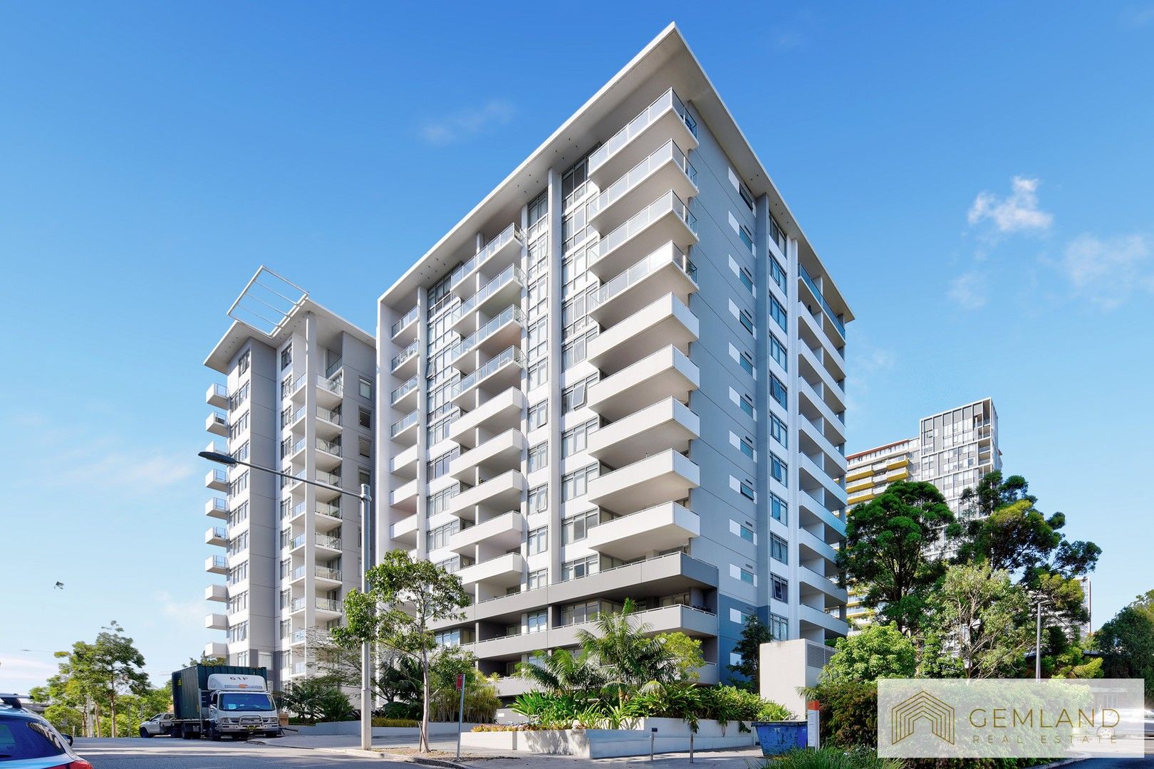 1 bedrooms Apartment / Unit / Flat in 801/1 Saunders close MACQUARIE PARK NSW, 2113