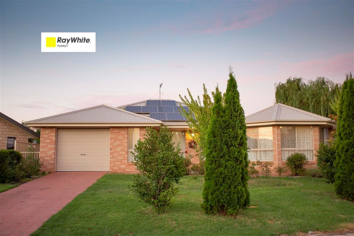 11 Chisholm Place, Tumut NSW 2720, Image 0