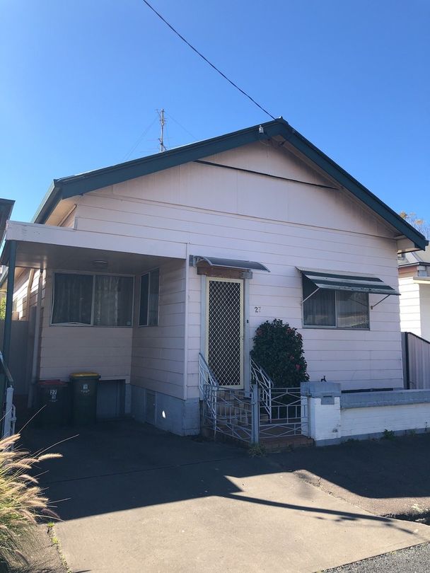 4 bedrooms House in 27 Phoebe Street ISLINGTON NSW, 2296